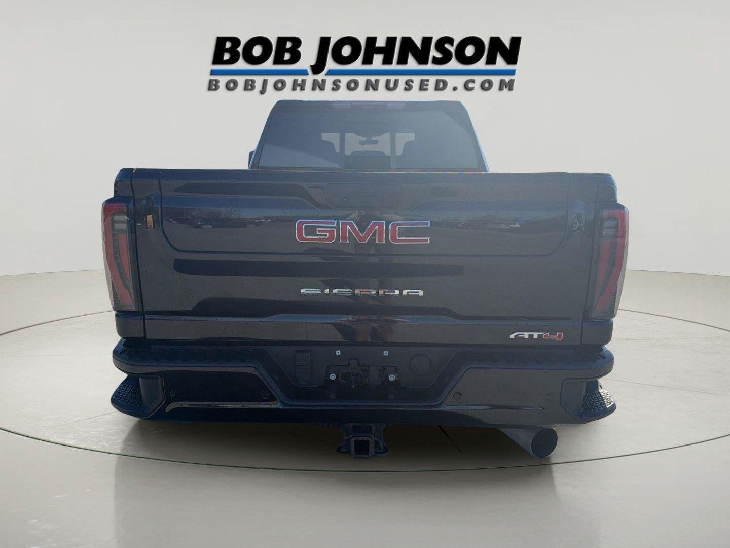 Used 2024 GMC Sierra 2500 AT4 w/ Technology Package AWD/4WD image 6