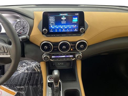 New 2025 Nissan Sentra SV w/ SV Premium Package image 24
