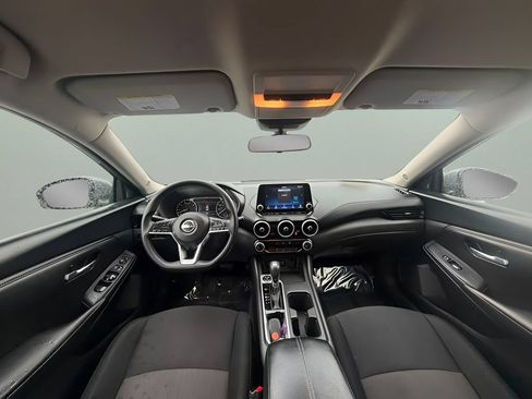 Used 2024 Nissan Sentra SV FWD image 18