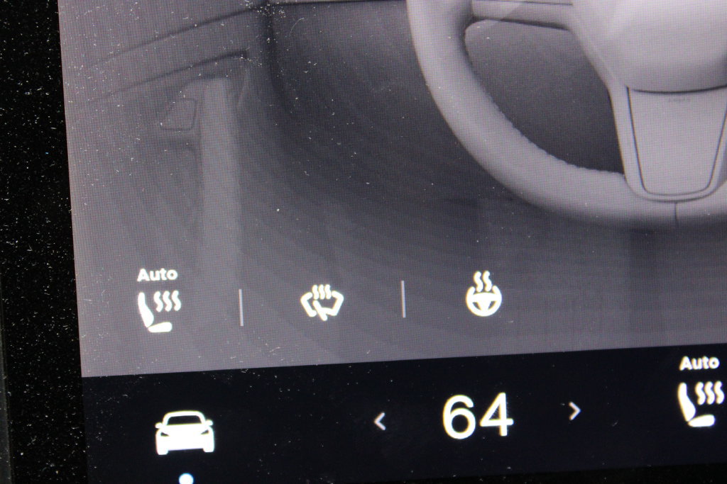 Used 2023 Tesla Model Y Long Range AWD/4WD image 37