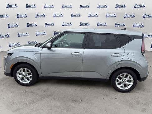 Used 2024 Kia Soul LX w/ Option Group 015 FWD image 4