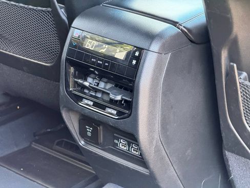 Used 2024 Jeep Grand Cherokee L Laredo AWD/4WD image 12