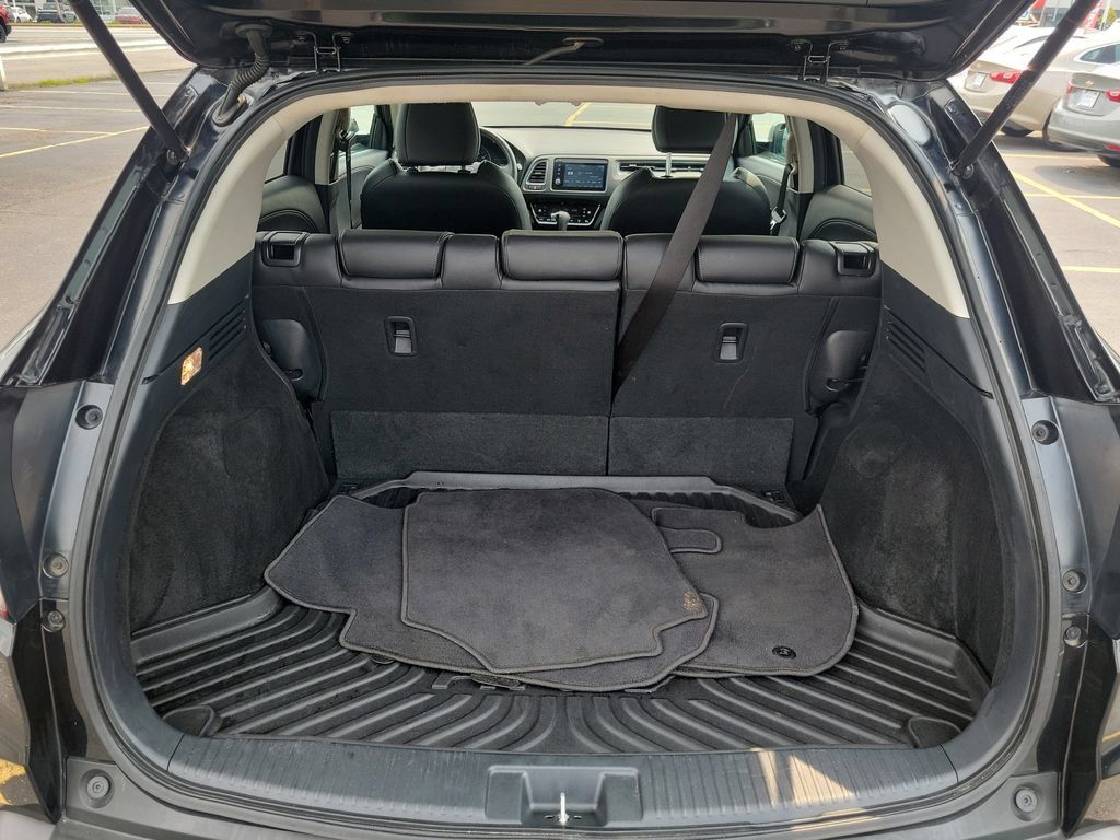 Used 2022 Honda HR-V EX-L image 11