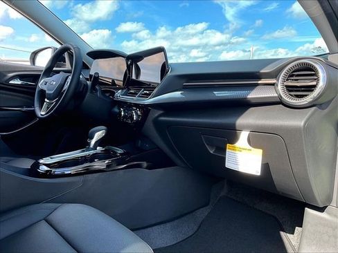 New 2026 Chevrolet Trax ACTIV w/ Driver Confidence Package FWD image 9