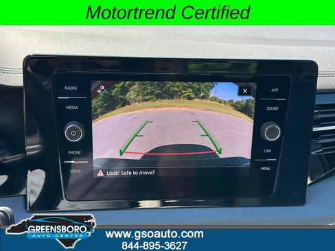 Used 2025 Volkswagen Jetta SE FWD image 6