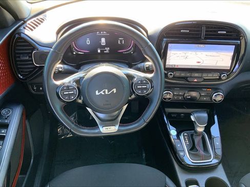 Used 2023 Kia Soul GT-Line w/ GT-Line Technology Package image 5