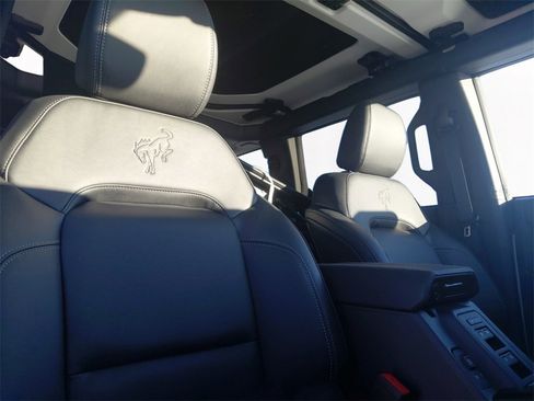 New 2025 Ford Bronco Badlands w/ Sasquatch Package image 15