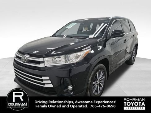Used 2017 Toyota Highlander XLE image 1