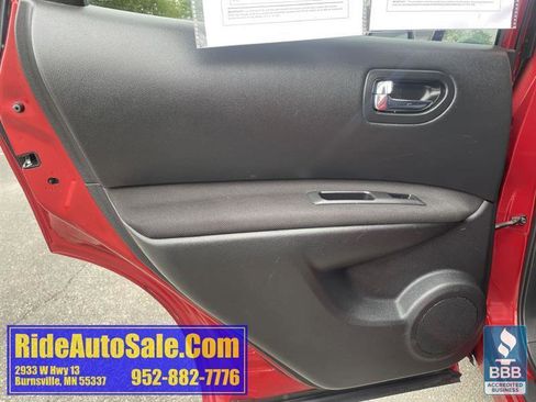 Used 2013 Nissan Rogue SV AWD/4WD image 11