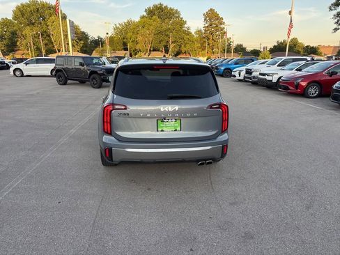 Used 2025 Kia Telluride S FWD image 4