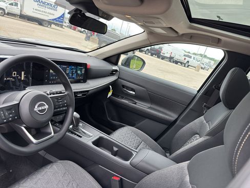 New 2026 Nissan Kicks SV w/ SV Premium Package image 25