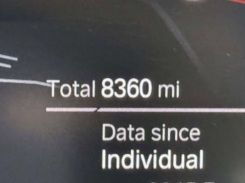 Used 2024 BMW Z4 M40i w/ Premium Package image 2