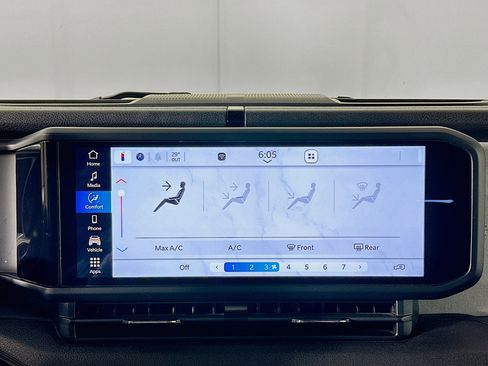 Used 2025 Jeep Wrangler Sport S image 22