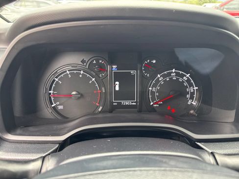 Used 2021 Toyota 4Runner SR5 AWD/4WD image 16