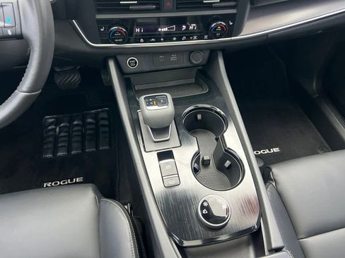 Certified 2023 Nissan Rogue SV w/ SV Premium B Package image 16