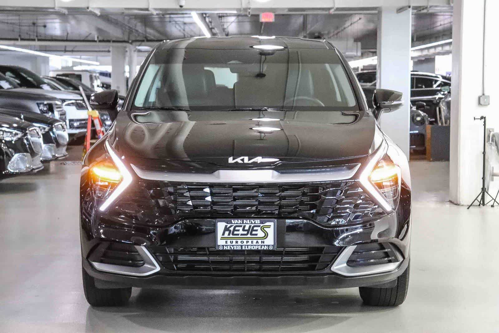 Used 2024 Kia Sportage EX FWD image 6