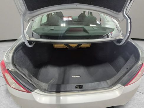 Used 2016 Nissan Versa S FWD image 14
