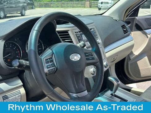Used 2012 Subaru Outback 2.5i Premium AWD/4WD image 24