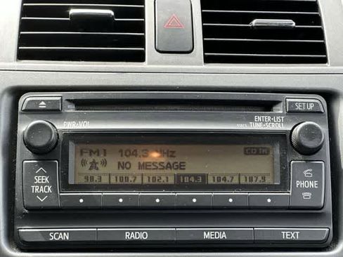 Used 2012 Toyota Corolla S image 9