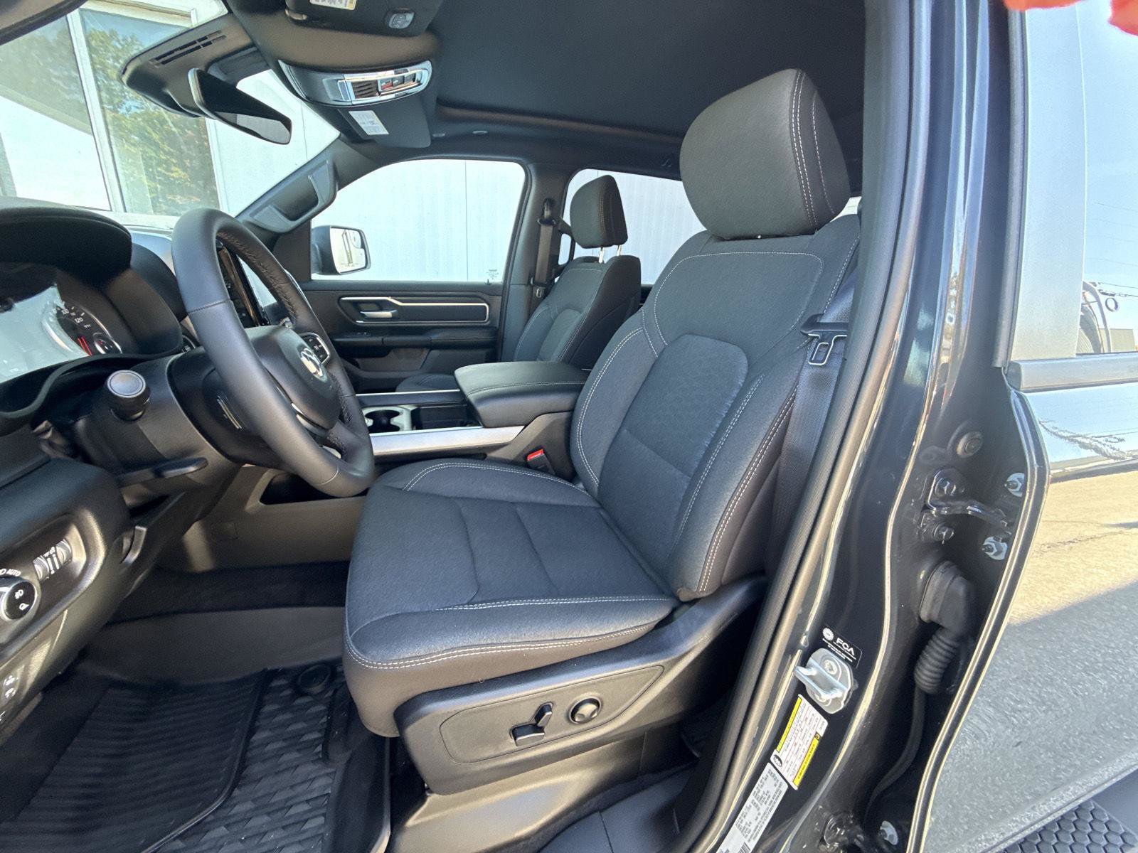Used 2026 RAM 1500 Big Horn AWD/4WD image 17