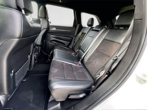 Used 2021 Jeep Grand Cherokee Laredo X image 23