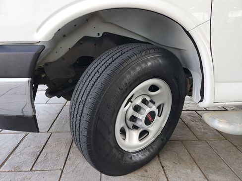 Used 2024 GMC Savana 2500 Work Van w/ Driver Convenience Package image 32