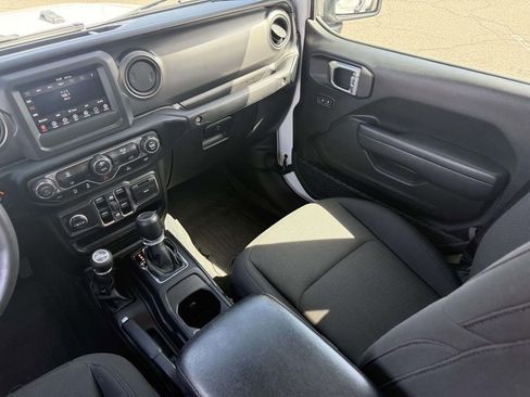 Used 2023 Jeep Gladiator Sport image 28