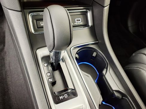 Certified 2023 Subaru Ascent Limited w/ Technology Package image 23