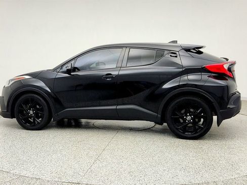 Used 2018 Toyota C-HR XLE FWD image 8