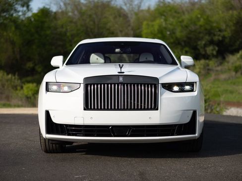 New 2026 Rolls-Royce Ghost Black Badge AWD/4WD image 13