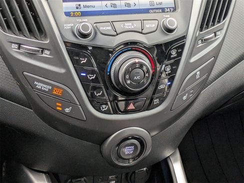 Used 2016 Hyundai Veloster Turbo image 24