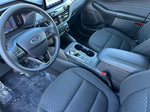 Used 2024 Ford Escape Active image 10