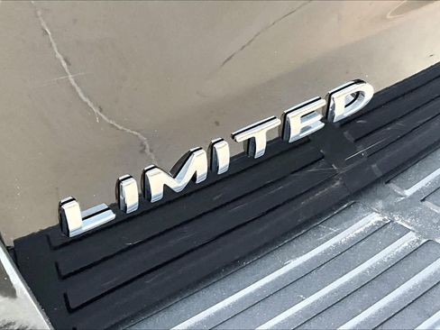 Used 2024 Ford Expedition Max Limited AWD/4WD image 33