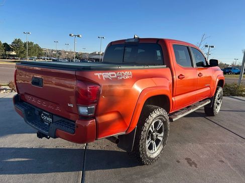 Used 2017 Toyota Tacoma TRD Sport w/ Premium & Technology Package AWD/4WD image 9