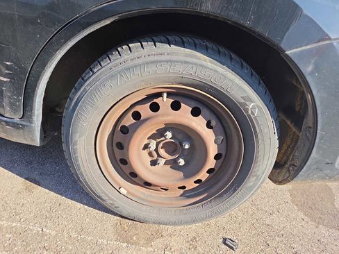 Used 2009 Mitsubishi Galant ES FWD image 6