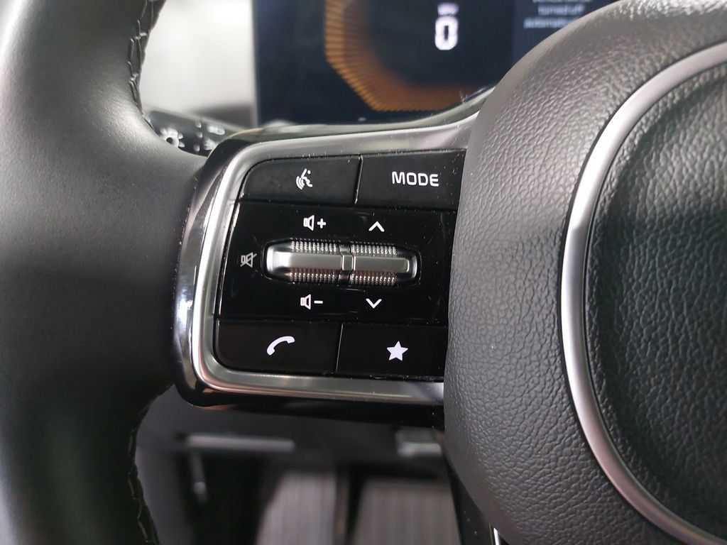 Used 2025 Kia Sorento S w/ Panoramic Sunroof Package FWD image 31
