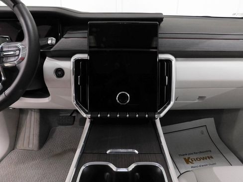 Used 2024 GMC Acadia Denali image 48