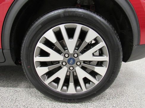 Used 2020 Ford Escape Titanium AWD/4WD image 12