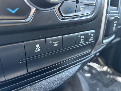 Used 2017 RAM 1500 Big Horn AWD/4WD image 43