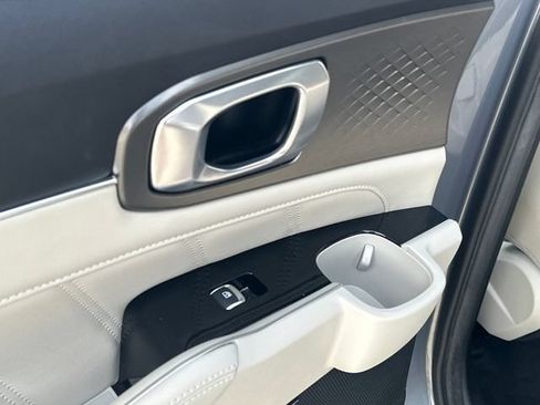 Certified 2021 Kia Sorento SX FWD image 16