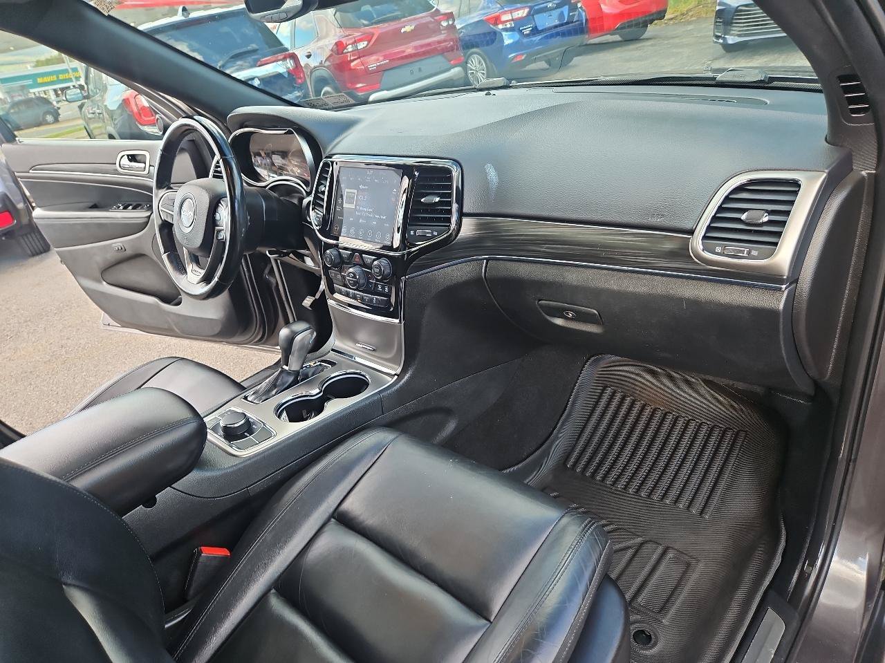 Used 2021 Jeep Grand Cherokee Limited AWD/4WD image 17