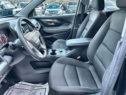 Used 2023 GMC Terrain SLE w/ Driver Convenience Package image 22