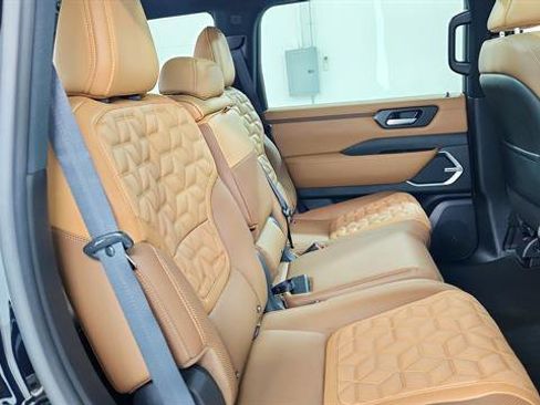 New 2025 Nissan Armada Platinum Reserve w/ Convenience Package image 35