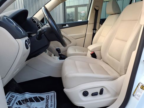 Used 2017 Volkswagen Tiguan Wolfsburg Edition image 8