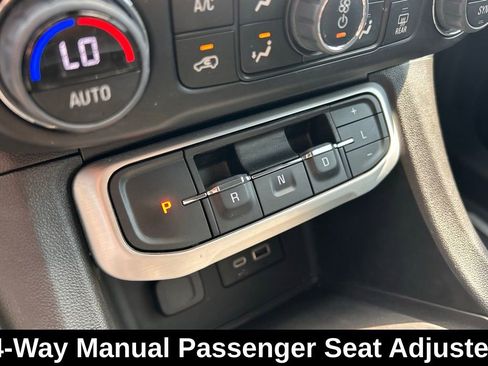 Certified 2023 GMC Acadia SLE w/ Driver Convenience Package image 34