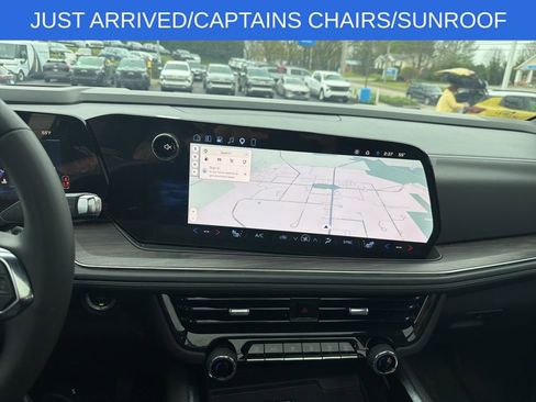 Used 2025 Chevrolet Tahoe Z71 w/ Comfort Package AWD/4WD image 13