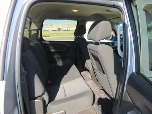 Used 2011 Chevrolet Silverado 1500 LT w/ Regional Value Package image 32