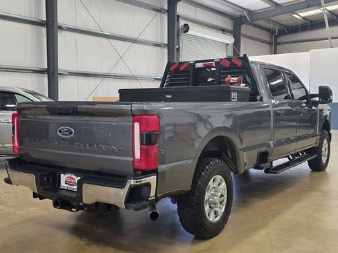 Used 2024 Ford F350 XLT w/ 360-Degree Camera Package AWD/4WD image 4