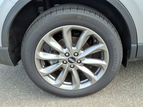 Used 2022 Lincoln Corsair AWD w/ Premium Package image 7