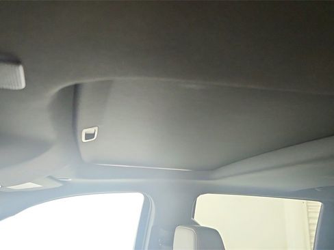 Used 2023 Chevrolet Silverado 1500 ZR2 w/ Technology Package image 16